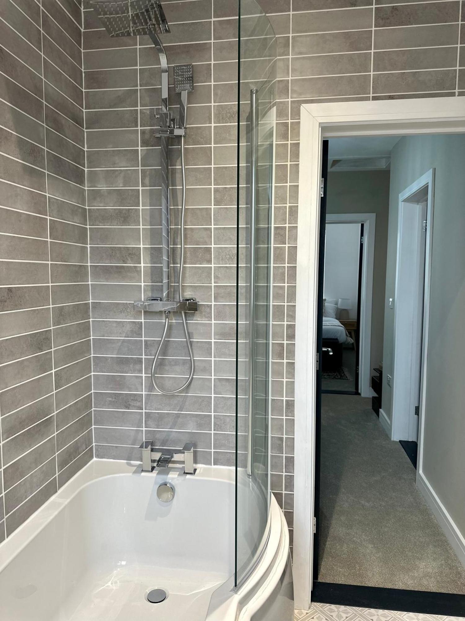 Clover Lodge Portsmouth Luxury Home With Off Road Free Parking Exterior foto